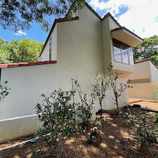 Remarkable-House-Wash-Transformation-in-Kaneohe-Hawaii 3